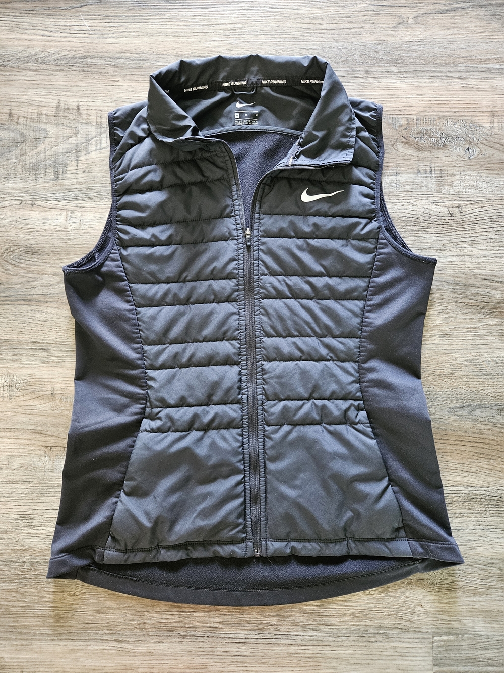 Nike Womens Black Essential Running Vest